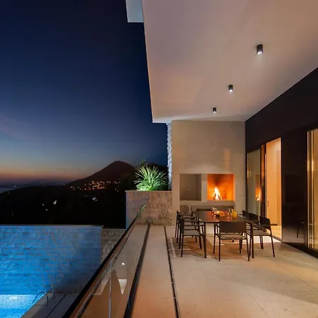 Heavenly Dubrovnik 5 Bedrooms Waterfront 1 Magnificent Sea Views Private Infinity Pool *