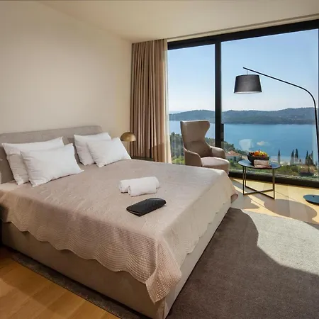 Heavenly Dubrovnik 5 Bedrooms Waterfront 1 Magnificent Sea Views Private Infinity Pool Villa *