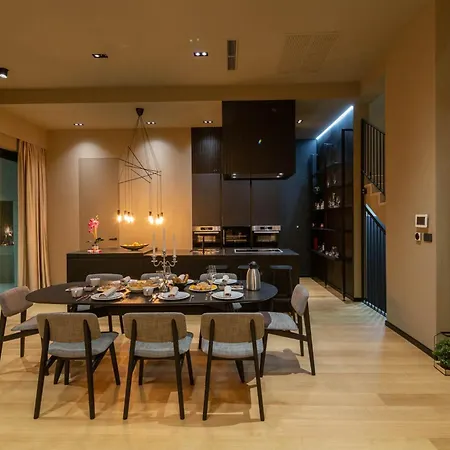 Willa Heavenly Dubrovnik 5 Bedrooms Waterfront 1 Magnificent